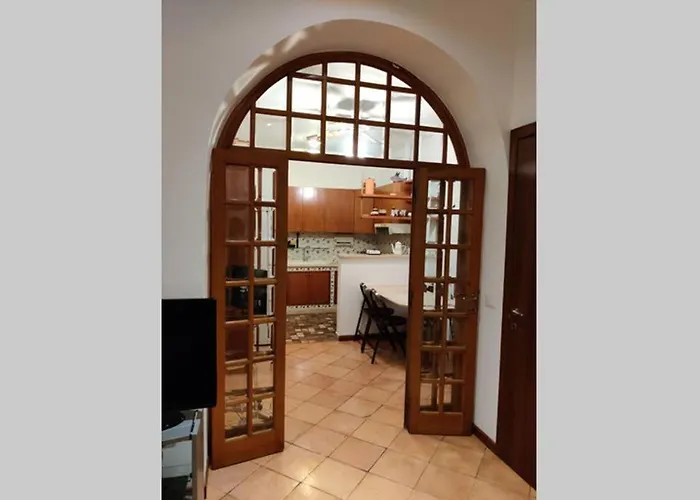 Lanza Tomasi - Centre * רומא