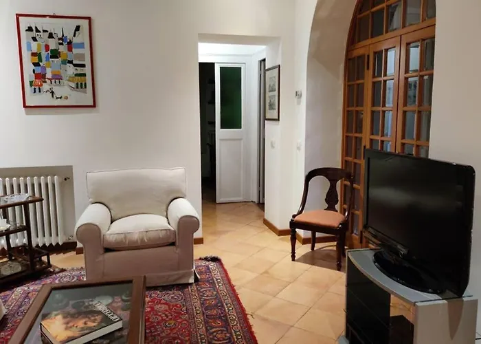 Lanza Tomasi - Centre * רומא
